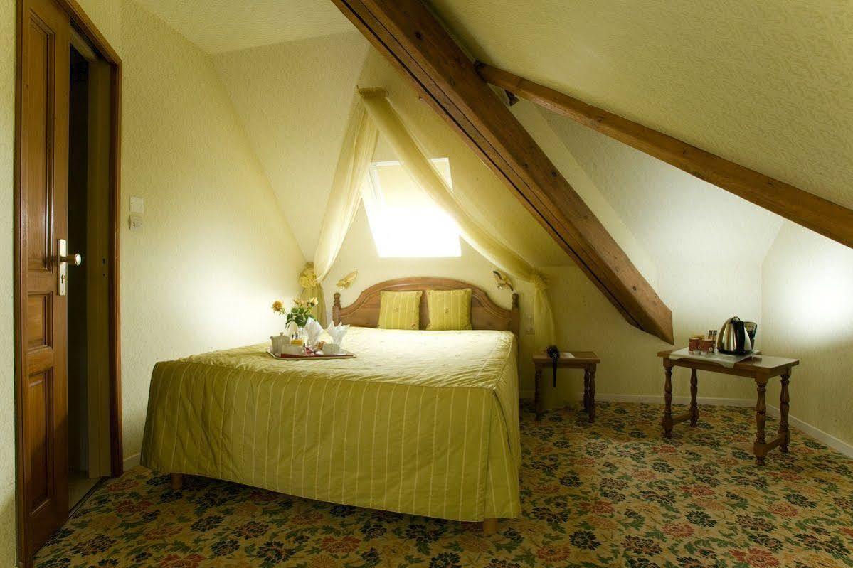 Logis - Belle Hotel, Lille-Ouest Bailleul  Luaran gambar