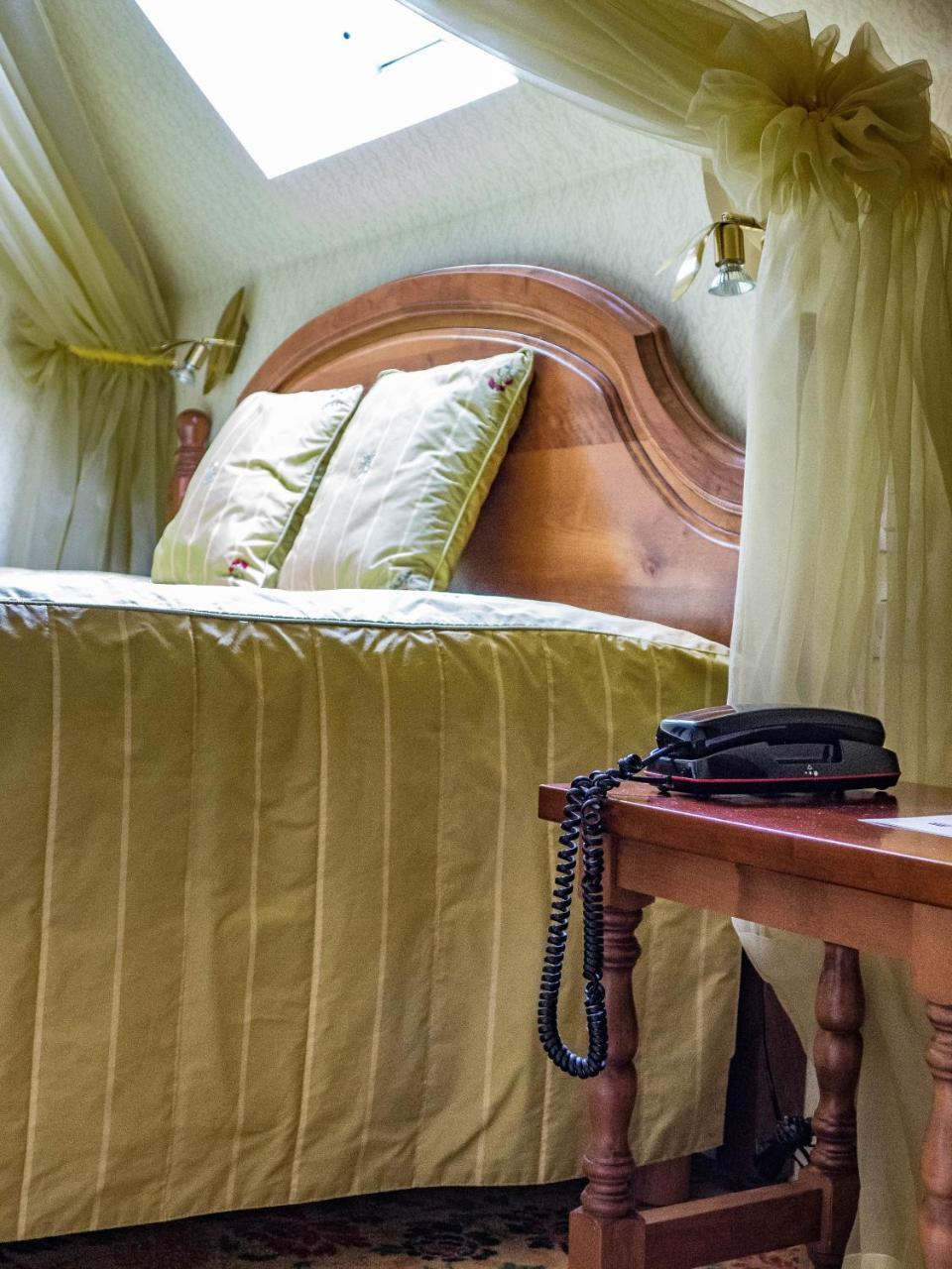 Logis - Belle Hotel, Lille-Ouest Bailleul  Luaran gambar